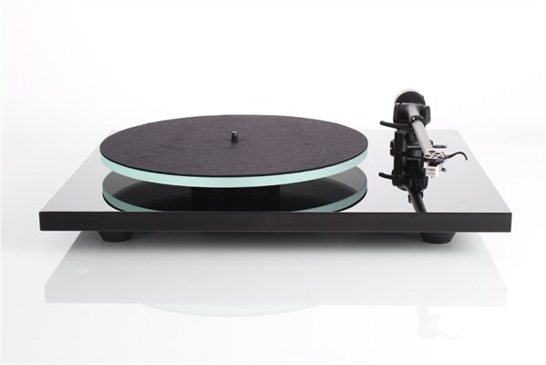 REGA Planar 2