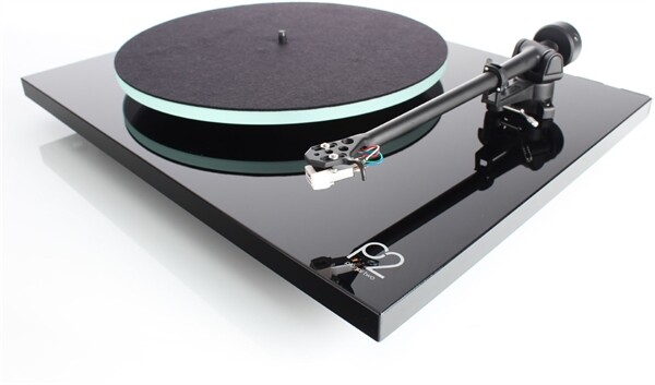 REGA Planar 2