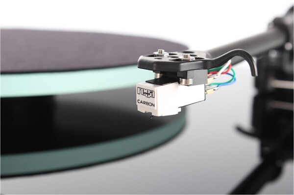 REGA Planar 2