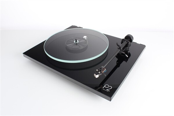 REGA Planar 2