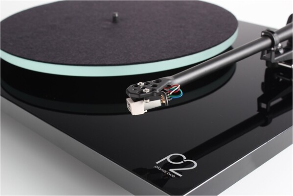 REGA Planar 2
