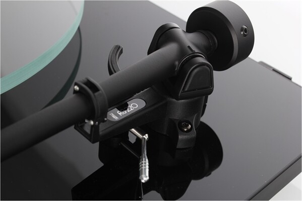 REGA Planar 2