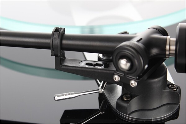 REGA Planar 3 + Elys System