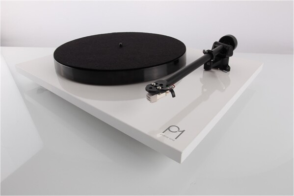 REGA Planar 1