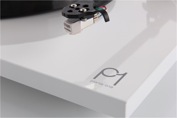 REGA Planar 1