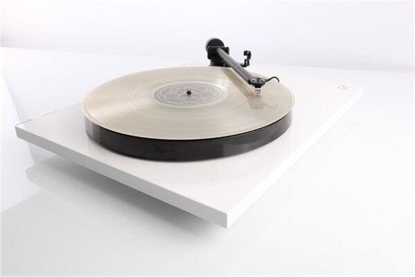 REGA Planar 1