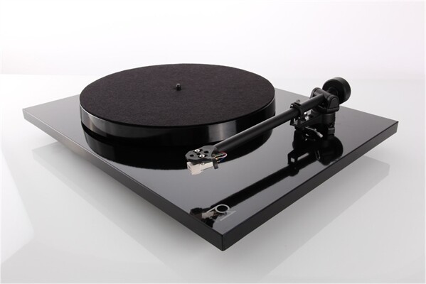 REGA Planar 1