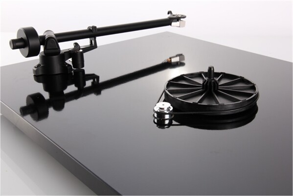 REGA Planar 1