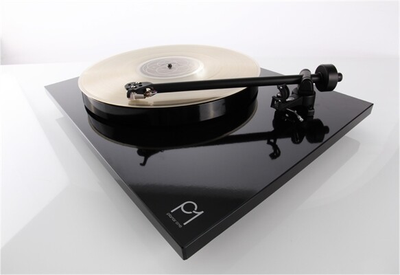 REGA Planar 1
