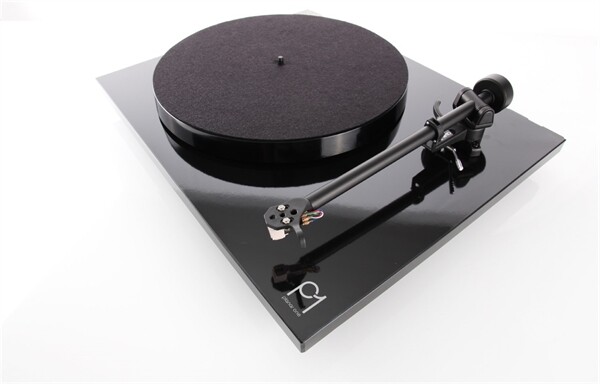 REGA Planar 1
