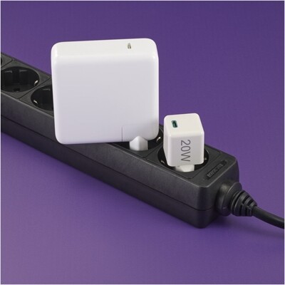 Hama Schnellladegerät (20W)