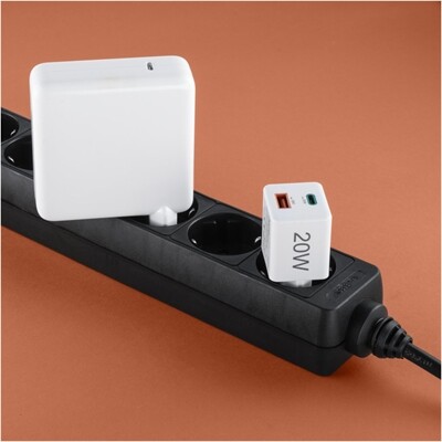 Hama Schnellladegerät USB-C (20W)
