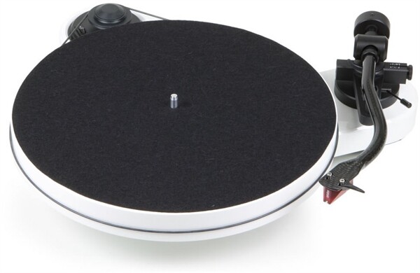 Pro-Ject RPM-1 Carbon