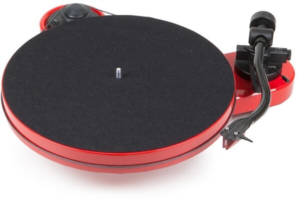 Pro-Ject RPM-1 Carbon