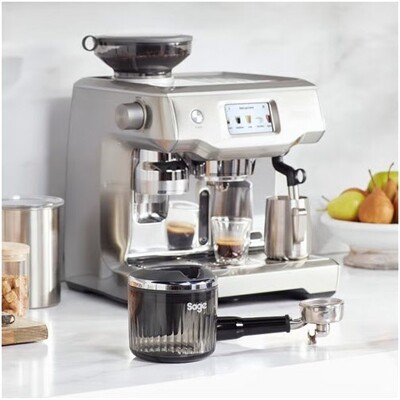 Sage the Puck Sucker