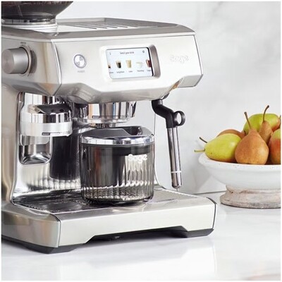 Sage the Puck Sucker