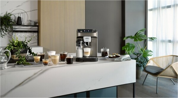 DeLonghi ECAM320.70.TB Magnifica Plus