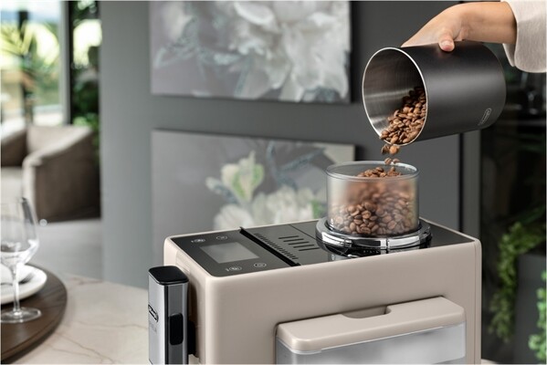 DeLonghi EXAM440.55.BG Rivelia Milk